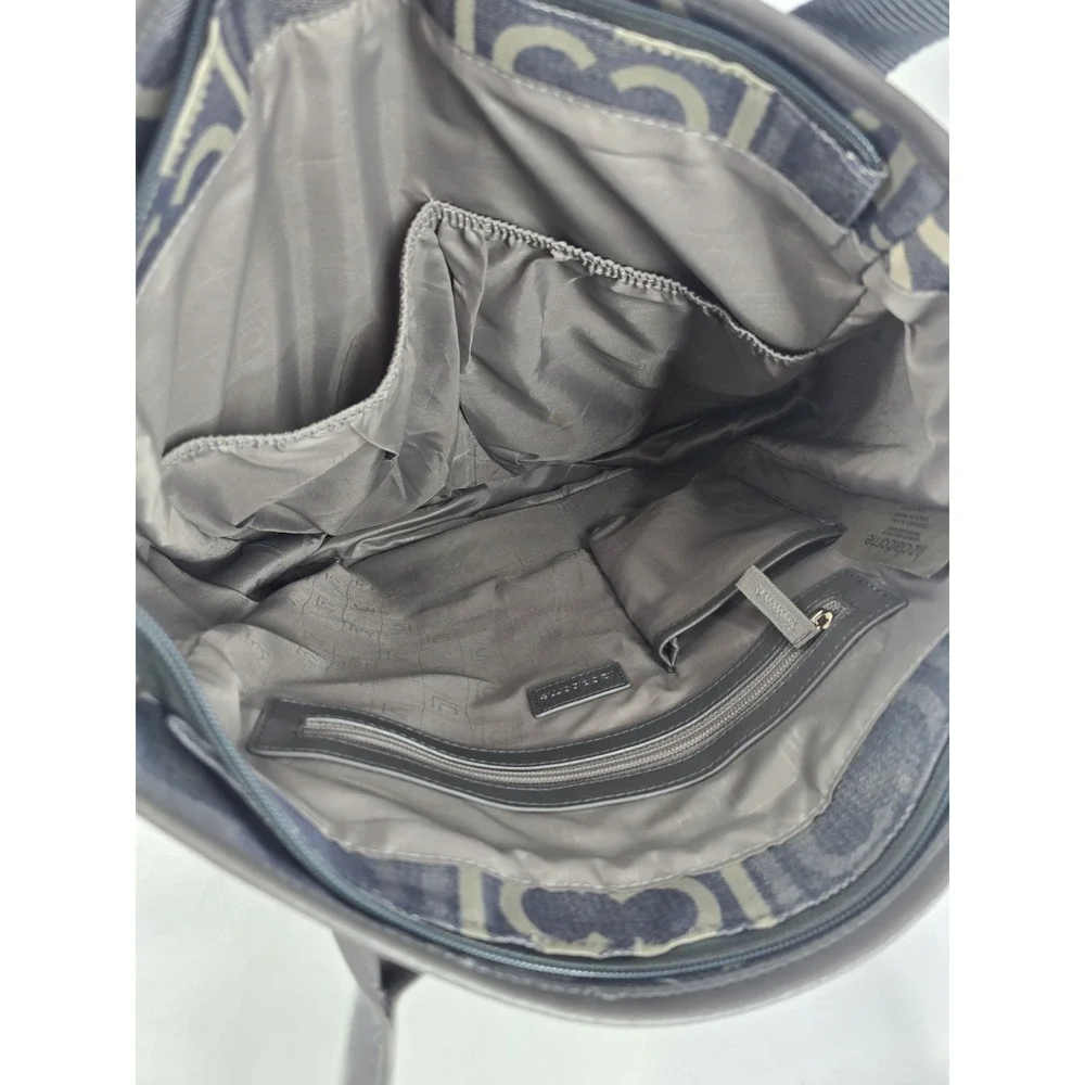 Liz Claiborne this listing